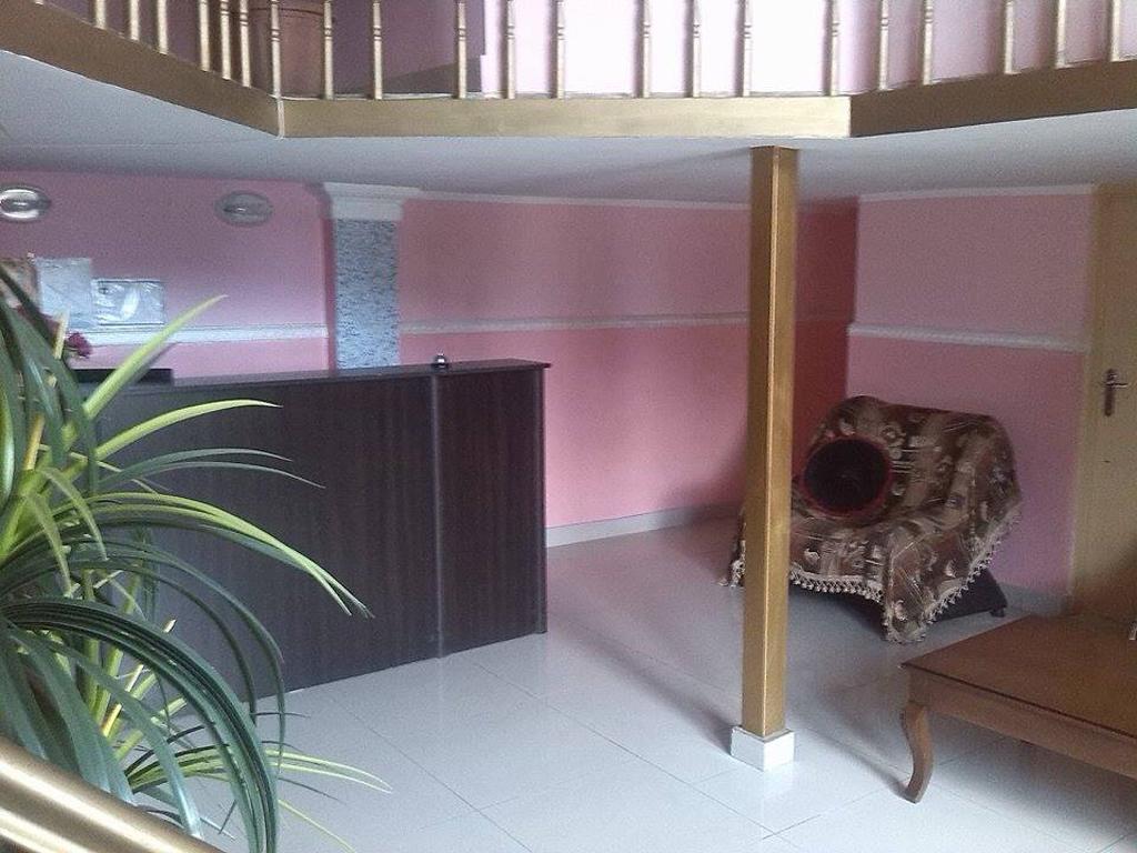 Hostel Georgia Кутаиси Екстериор снимка