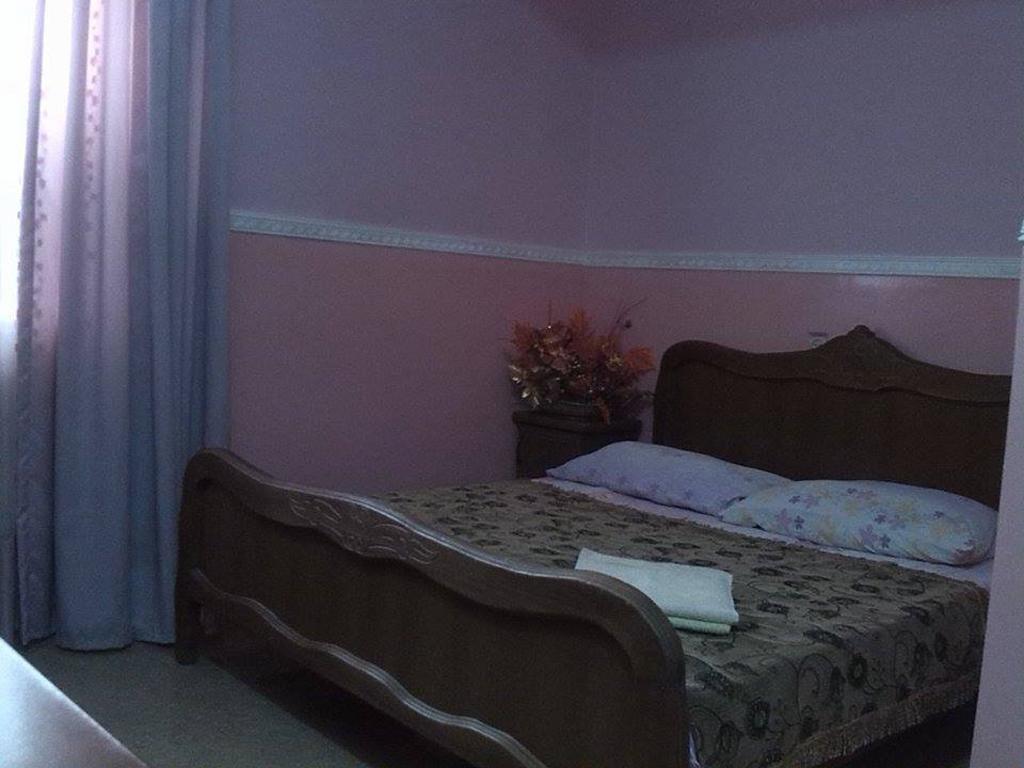 Hostel Georgia Кутаиси Стая снимка
