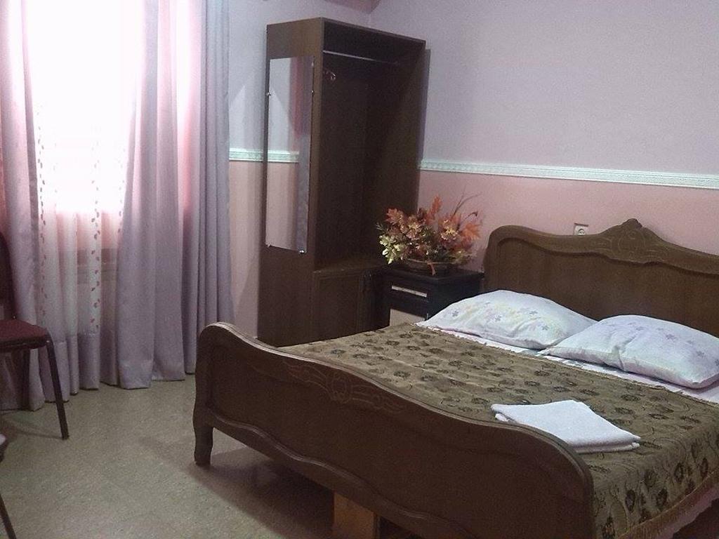 Hostel Georgia Кутаиси Стая снимка